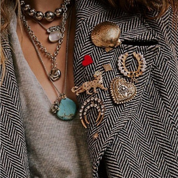 Kenneth Jay Lane Mountain Lion Enamel Brooch Pin Signed KJL - Picture 5 of 5